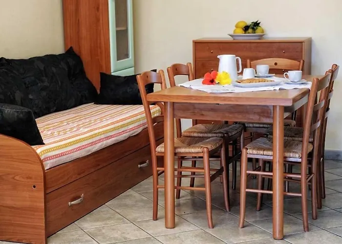 Villaggio Pineta Petto Bianco 4* Capo Vaticano