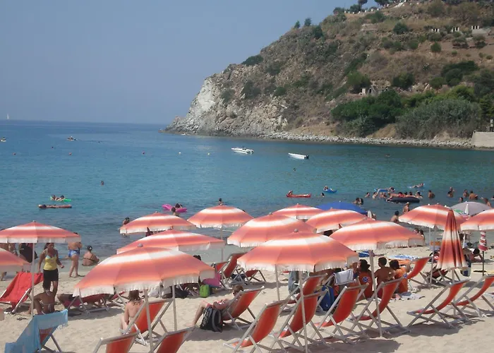 Lägenhetshotell Villaggio Pineta Petto Bianco