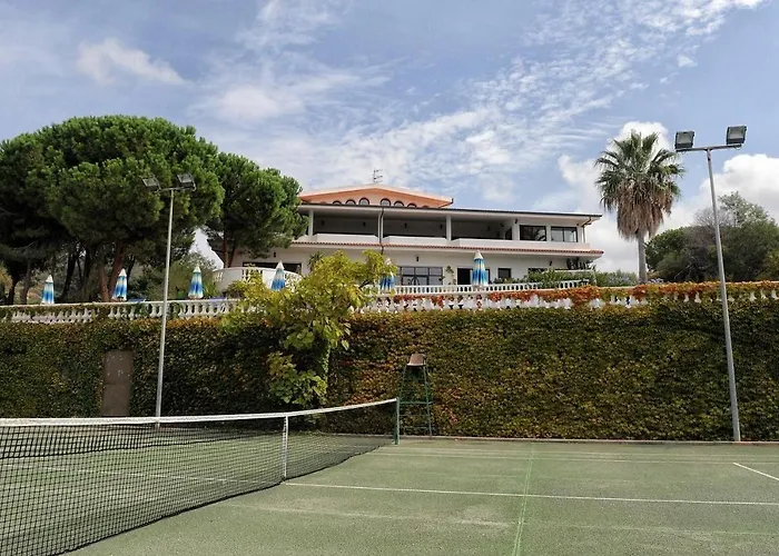 Villaggio Pineta Petto Bianco 4*