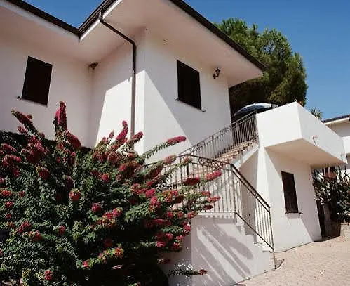 Villaggio Pineta Petto Bianco