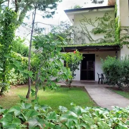 Apartahotel Villaggio Pineta Petto Bianco