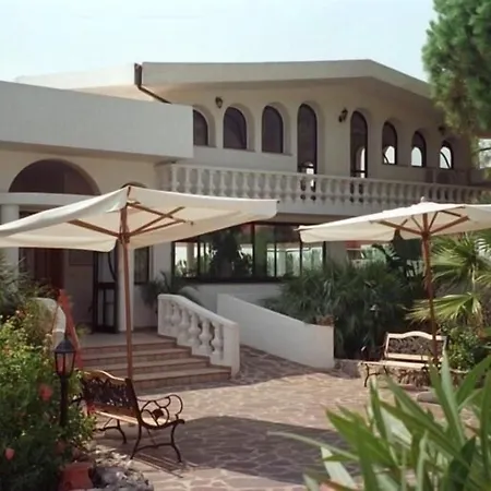 Appart hôtel Villaggio Pineta Petto Bianco
