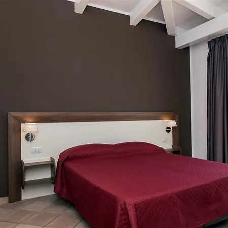 Apartahotel Villaggio Pineta Petto Bianco Capo Vaticano