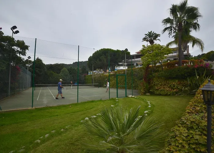 Villaggio Pineta Petto Bianco 4* Capo Vaticano