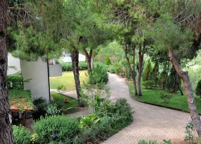 Villaggio Pineta Petto Bianco Aparthotel 4*